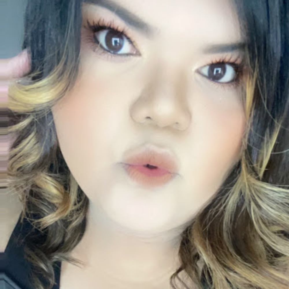 Meet your Posher, Gabriela